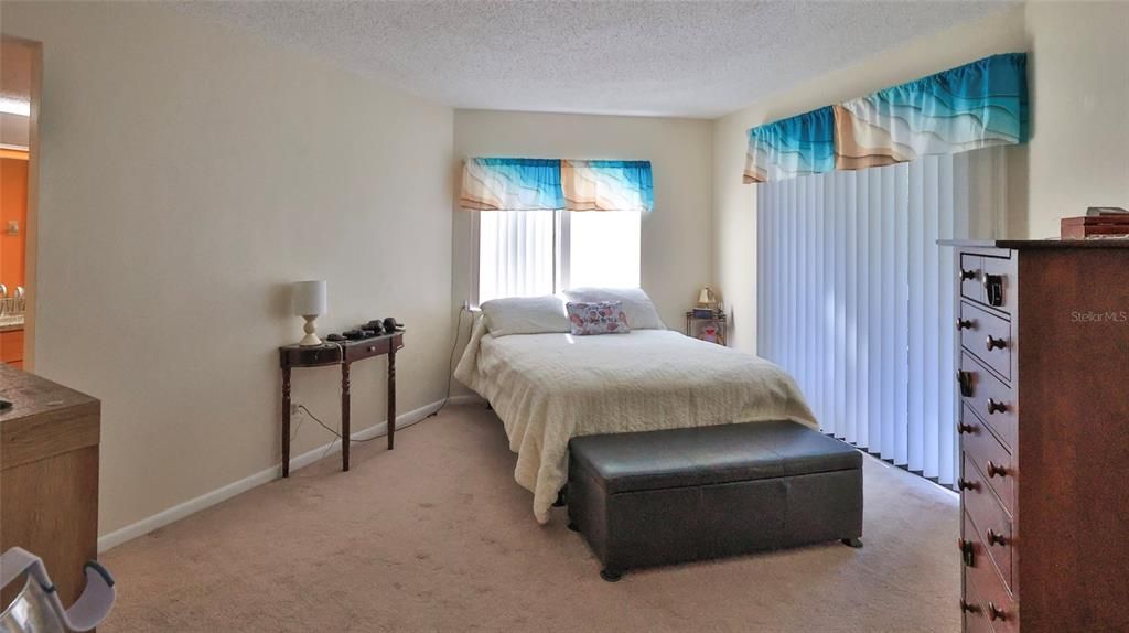 En Venta: $235,000 (3 camas, 0 baños, 1338 Pies cuadrados)