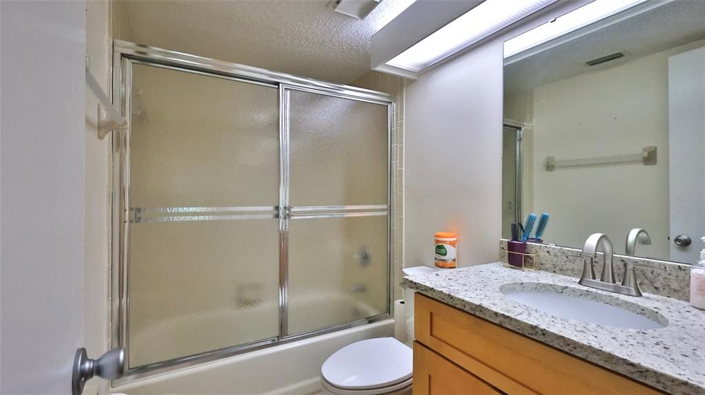 En Venta: $235,000 (3 camas, 0 baños, 1338 Pies cuadrados)