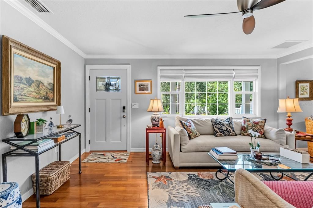 For Sale: $1,495,000 (3 beds, 3 baths, 1824 Square Feet)