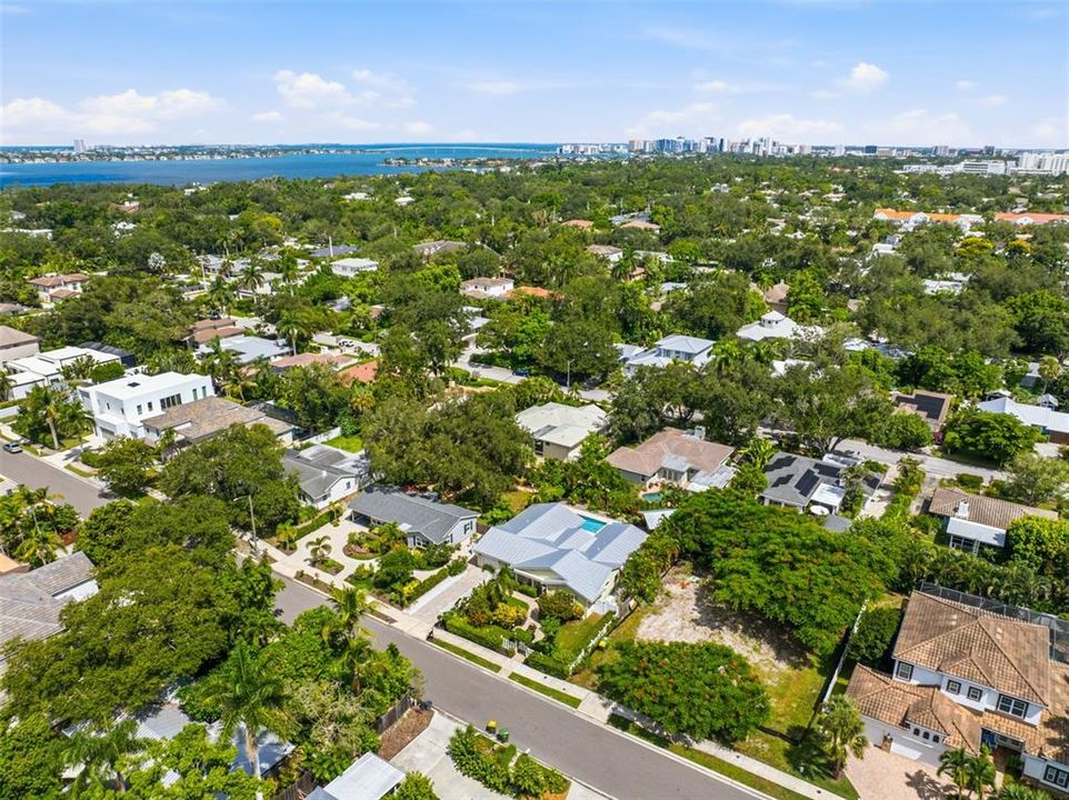 For Sale: $1,495,000 (3 beds, 3 baths, 1824 Square Feet)