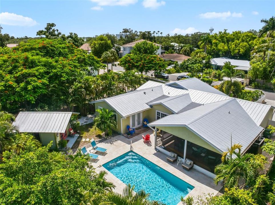 For Sale: $1,495,000 (3 beds, 3 baths, 1824 Square Feet)