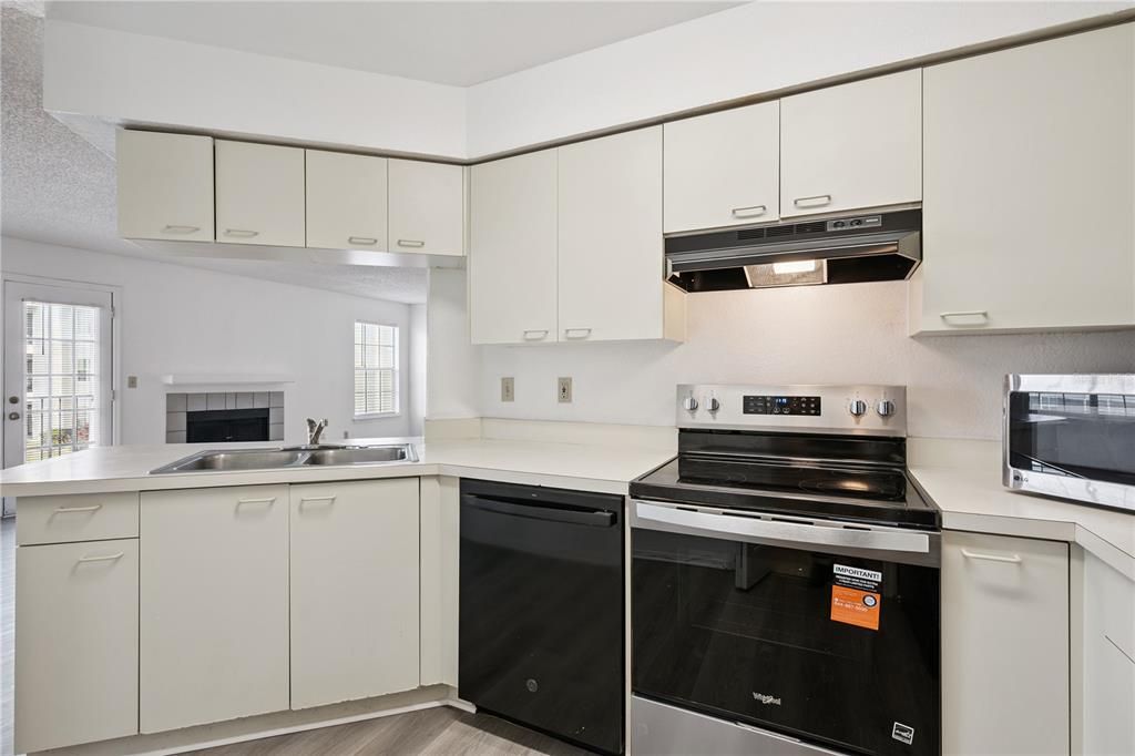 En Renta: $1,650 (2 camas, 2 baños, 1007 Pies cuadrados)