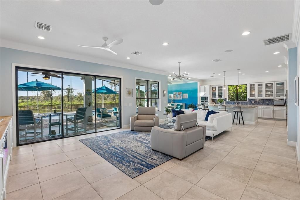 Active With Contract: $820,000 (3 beds, 3 baths, 3272 Square Feet)
