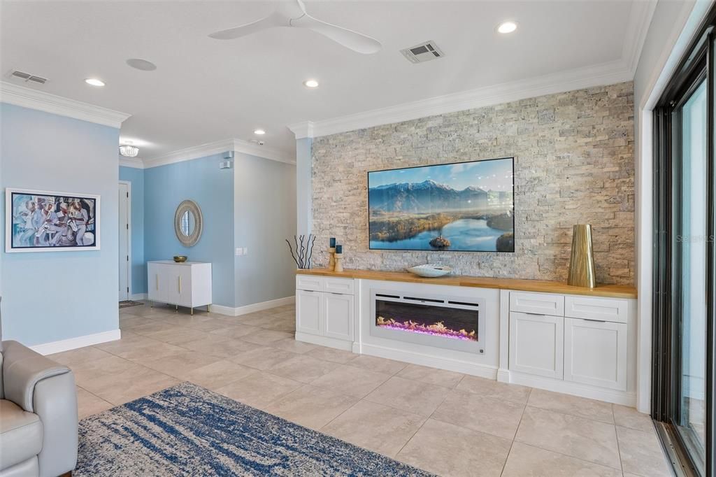Active With Contract: $820,000 (3 beds, 3 baths, 3272 Square Feet)