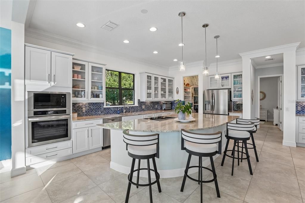 Active With Contract: $820,000 (3 beds, 3 baths, 3272 Square Feet)