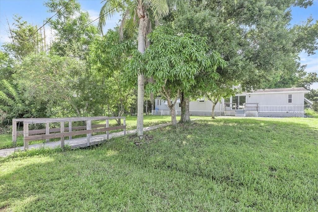 For Sale: $100,000 (3 beds, 2 baths, 924 Square Feet)