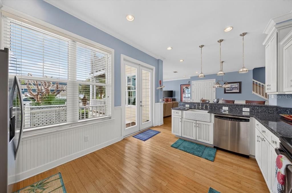 For Sale: $1,200,000 (3 beds, 3 baths, 2280 Square Feet)