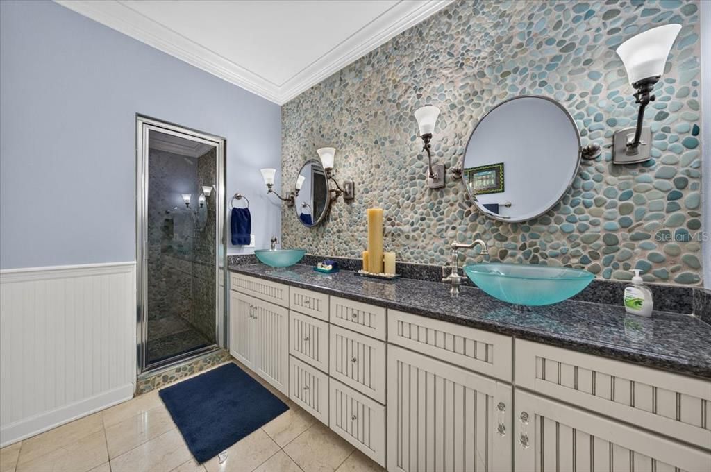 For Sale: $1,200,000 (3 beds, 3 baths, 2280 Square Feet)
