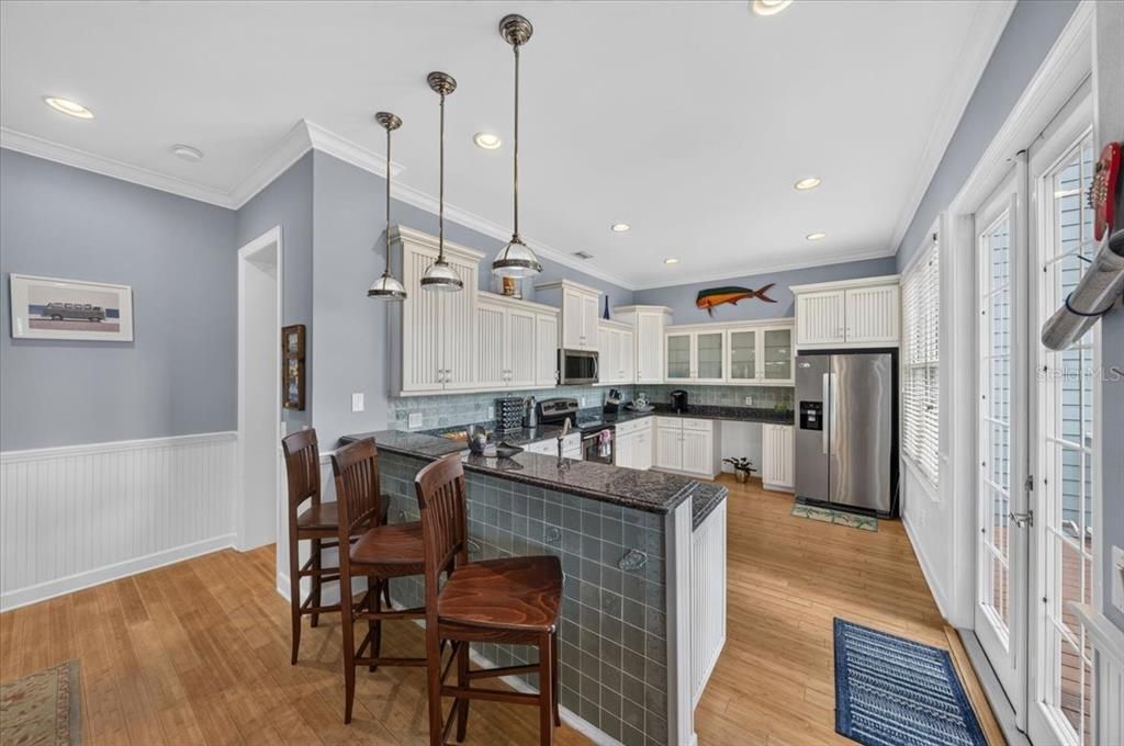 For Sale: $1,200,000 (3 beds, 3 baths, 2280 Square Feet)