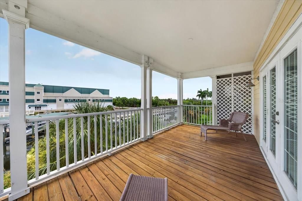 For Sale: $1,200,000 (3 beds, 3 baths, 2280 Square Feet)