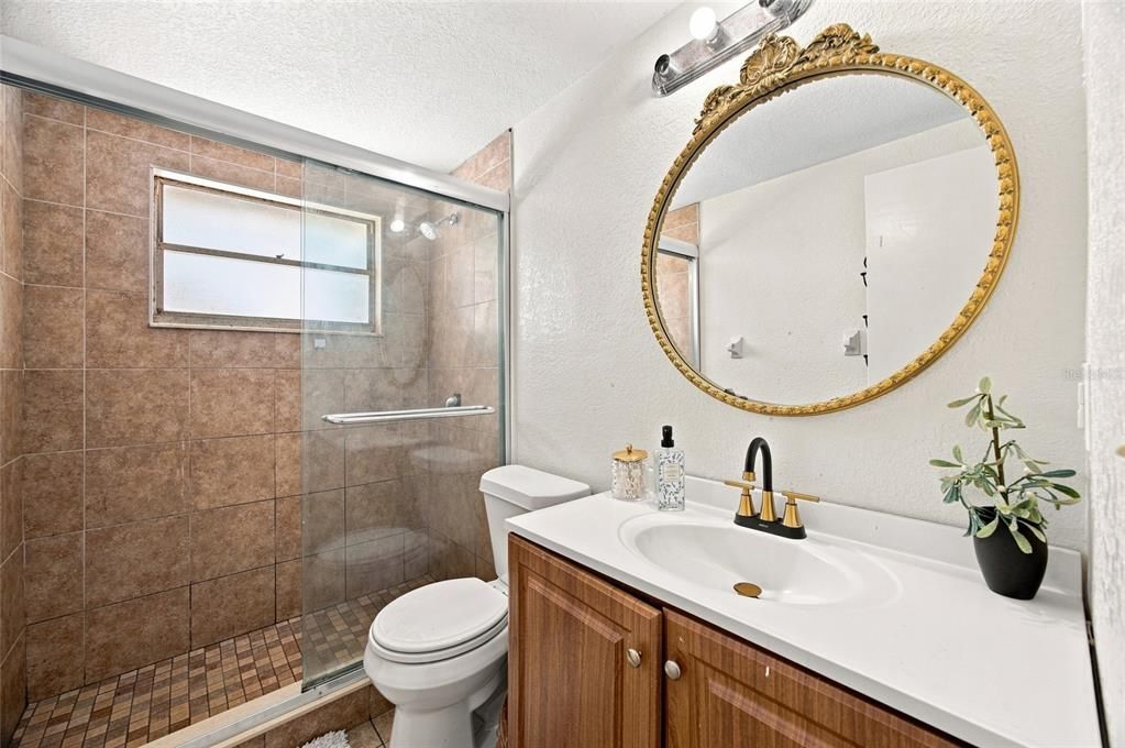 En Venta: $369,000 (2 camas, 2 baños, 1512 Pies cuadrados)
