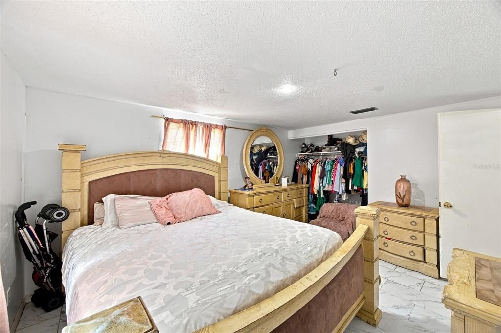 En Venta: $369,000 (2 camas, 2 baños, 1512 Pies cuadrados)