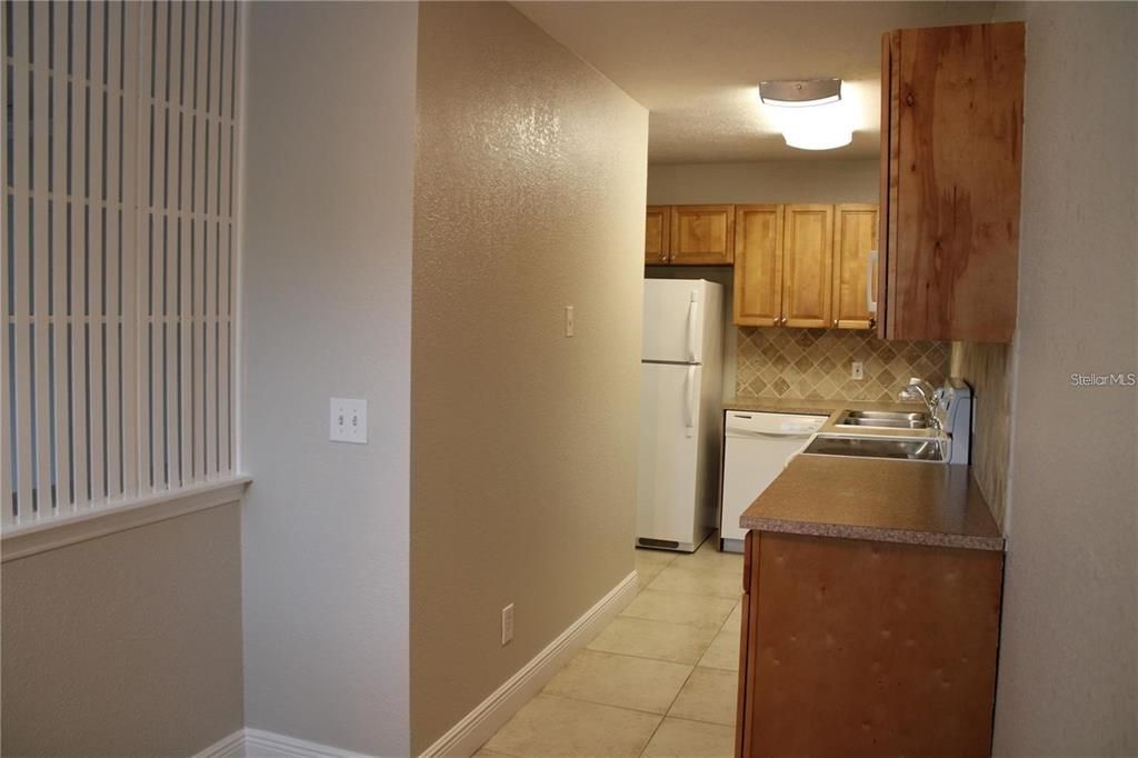 For Rent: $1,425 (1 beds, 1 baths, 795 Square Feet)