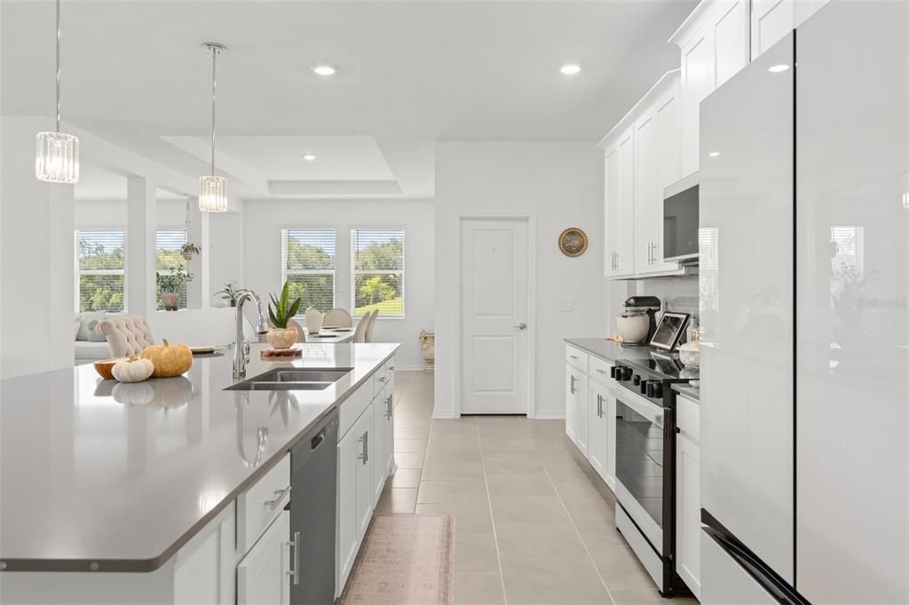 For Sale: $675,000 (4 beds, 3 baths, 2909 Square Feet)