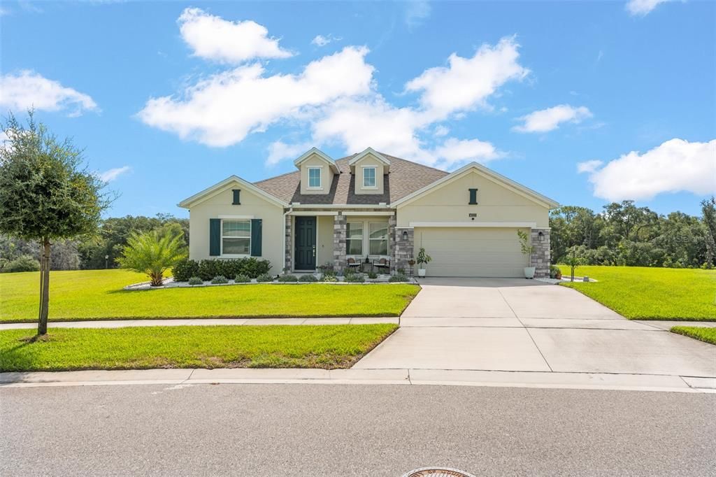 For Sale: $675,000 (4 beds, 3 baths, 2909 Square Feet)