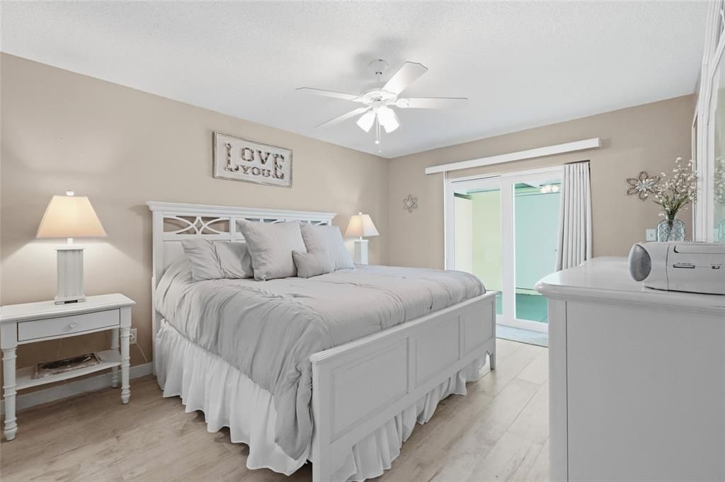 For Sale: $269,000 (2 beds, 2 baths, 1487 Square Feet)