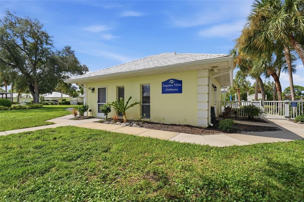 For Sale: $269,000 (2 beds, 2 baths, 1487 Square Feet)