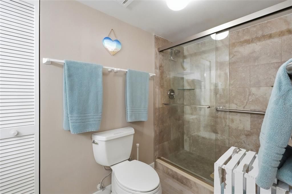 For Sale: $269,000 (2 beds, 2 baths, 1487 Square Feet)