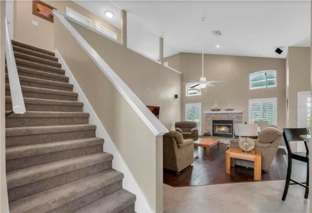 For Sale: $587,900 (4 beds, 2 baths, 2107 Square Feet)