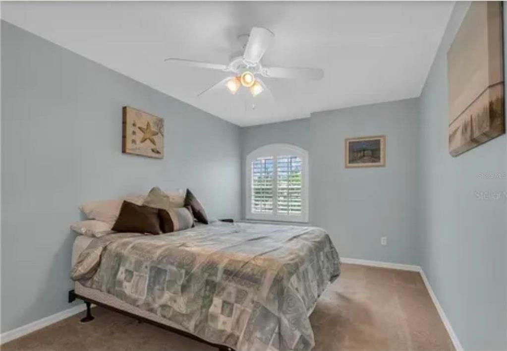 For Sale: $587,900 (4 beds, 2 baths, 2107 Square Feet)