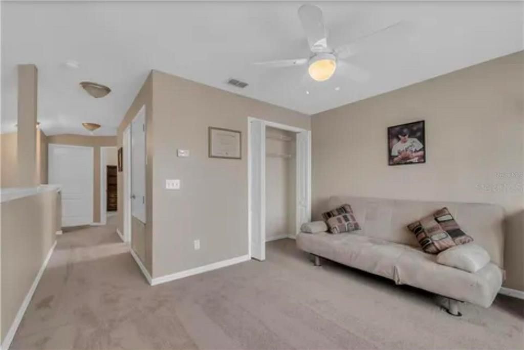 For Sale: $587,900 (4 beds, 2 baths, 2107 Square Feet)