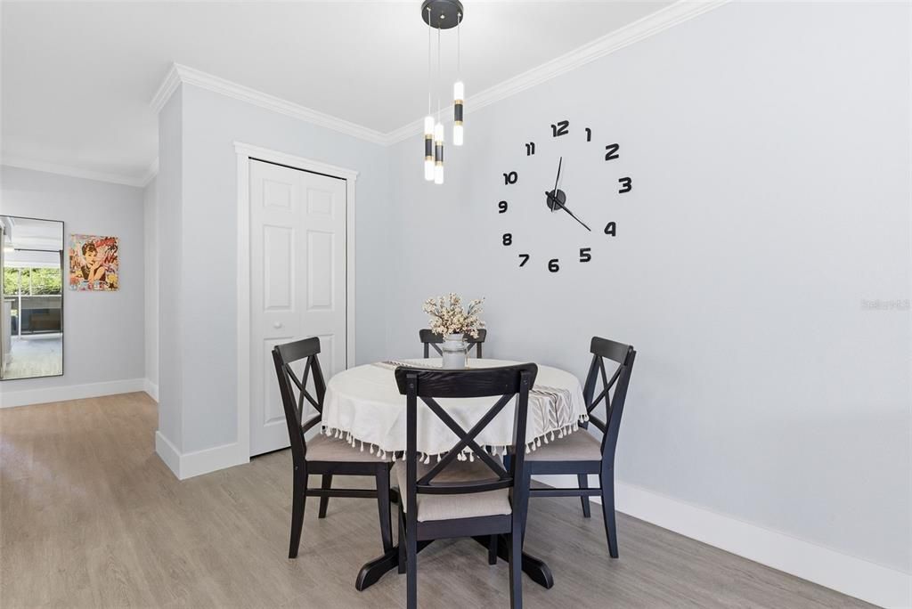 For Rent: $1,650 (1 beds, 1 baths, 710 Square Feet)
