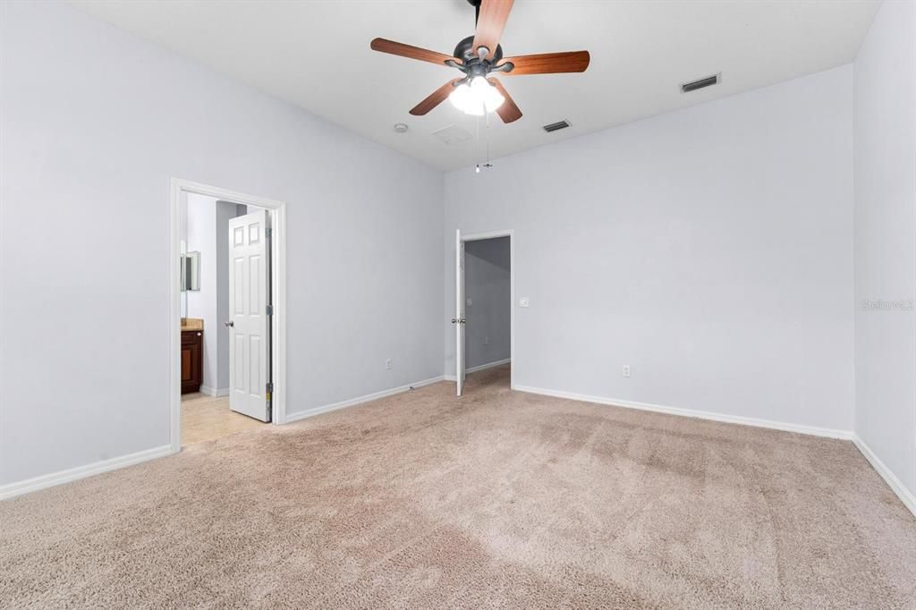 For Sale: $368,900 (3 beds, 2 baths, 1856 Square Feet)