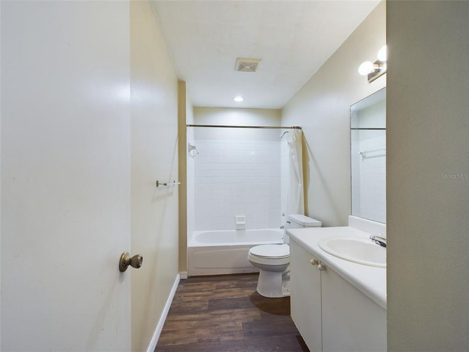 En Venta: $139,900 (2 camas, 2 baños, 1073 Pies cuadrados)