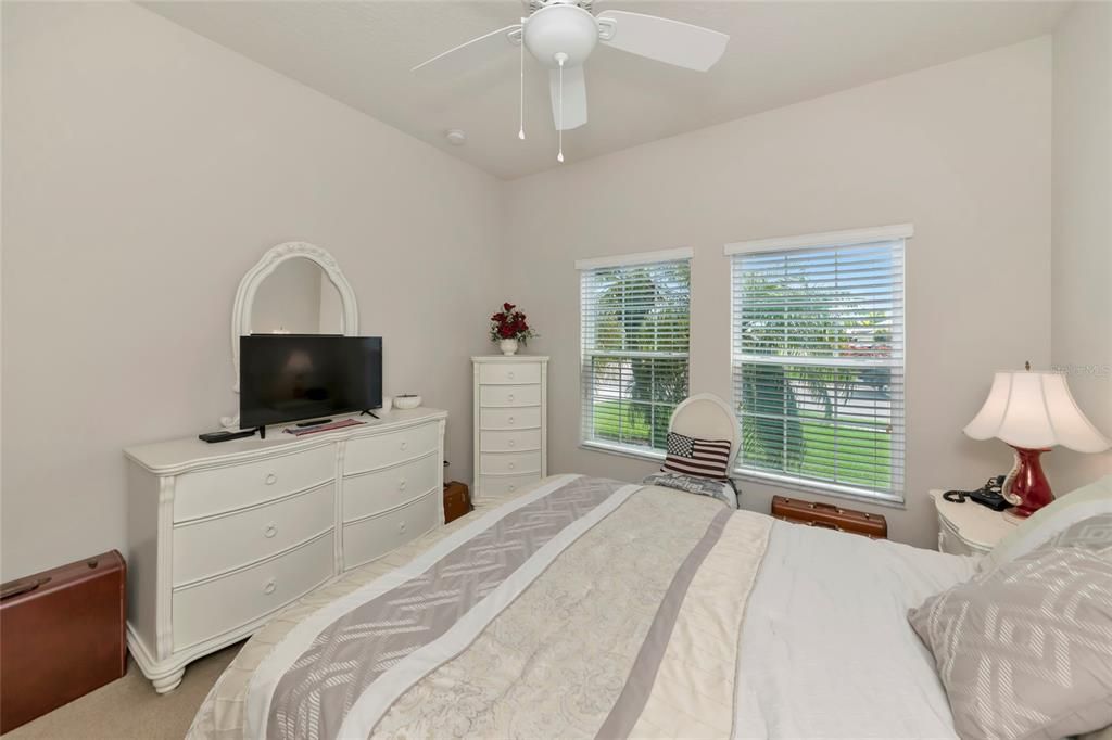 For Sale: $365,000 (4 beds, 2 baths, 1843 Square Feet)