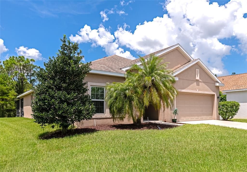 For Sale: $365,000 (4 beds, 2 baths, 1843 Square Feet)