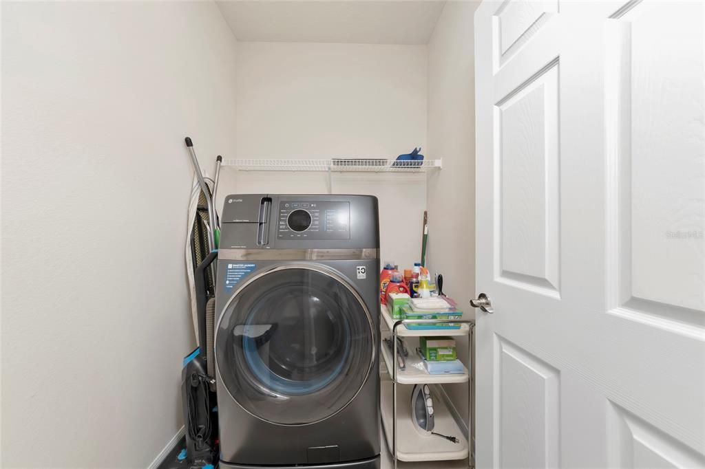 For Sale: $365,000 (4 beds, 2 baths, 1843 Square Feet)