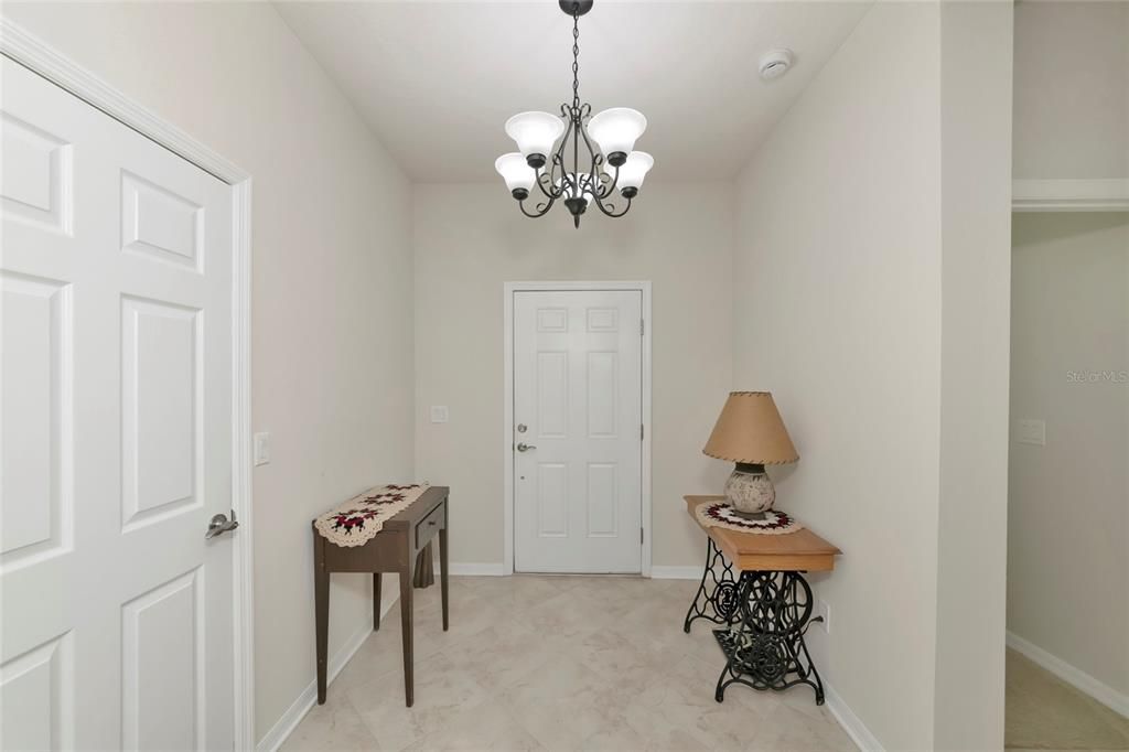 For Sale: $365,000 (4 beds, 2 baths, 1843 Square Feet)