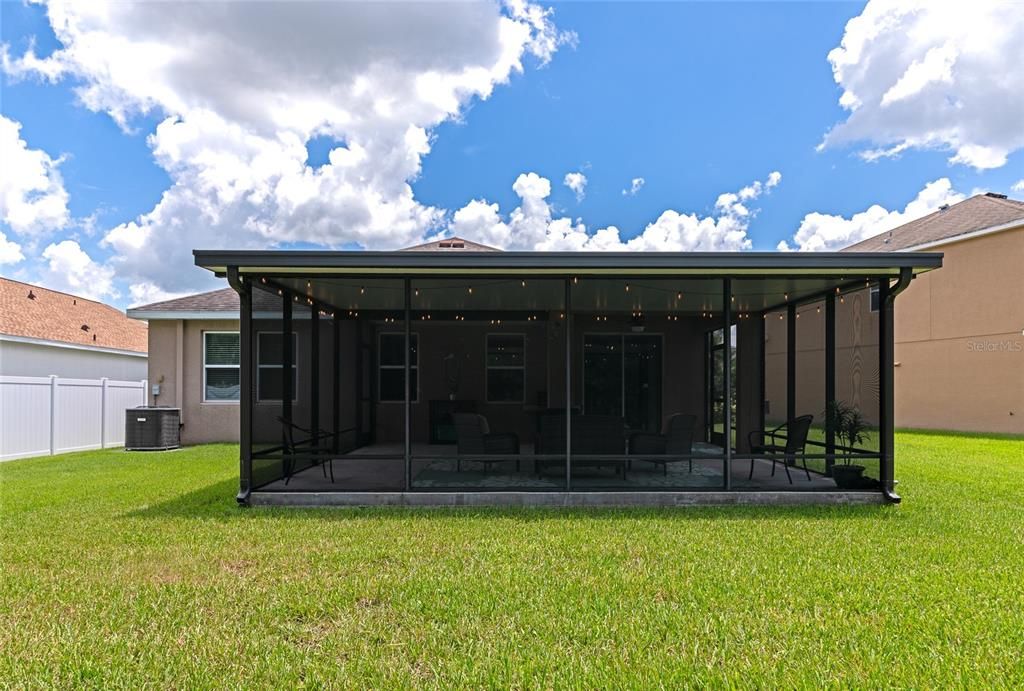 For Sale: $365,000 (4 beds, 2 baths, 1843 Square Feet)