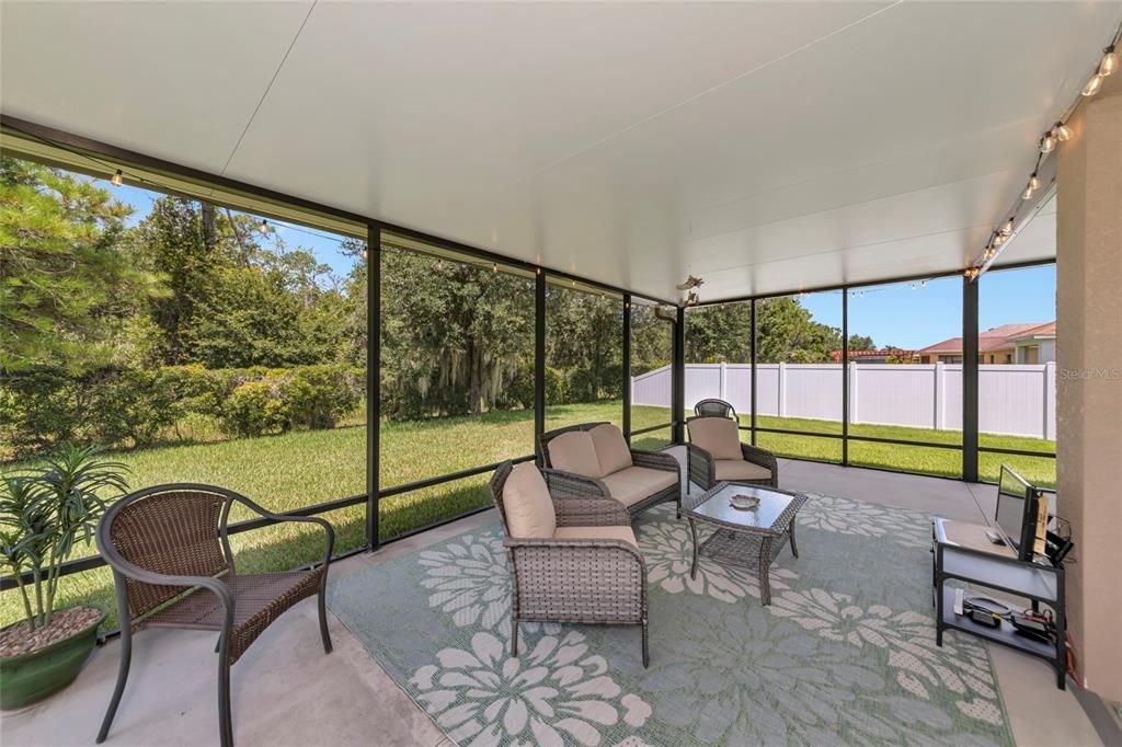 For Sale: $365,000 (4 beds, 2 baths, 1843 Square Feet)