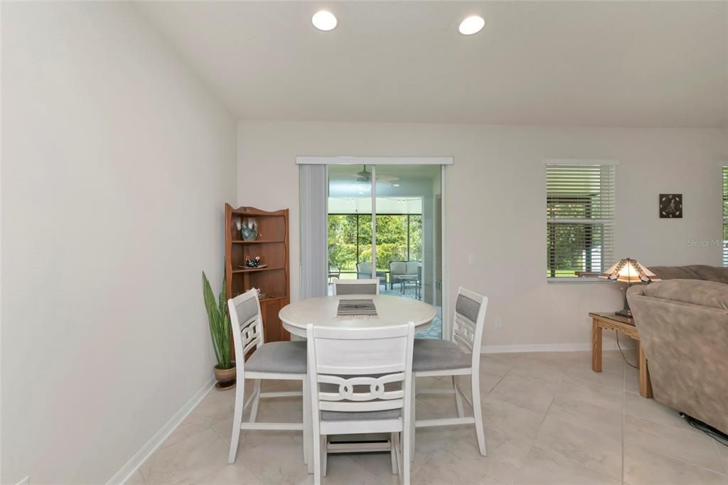 For Sale: $365,000 (4 beds, 2 baths, 1843 Square Feet)