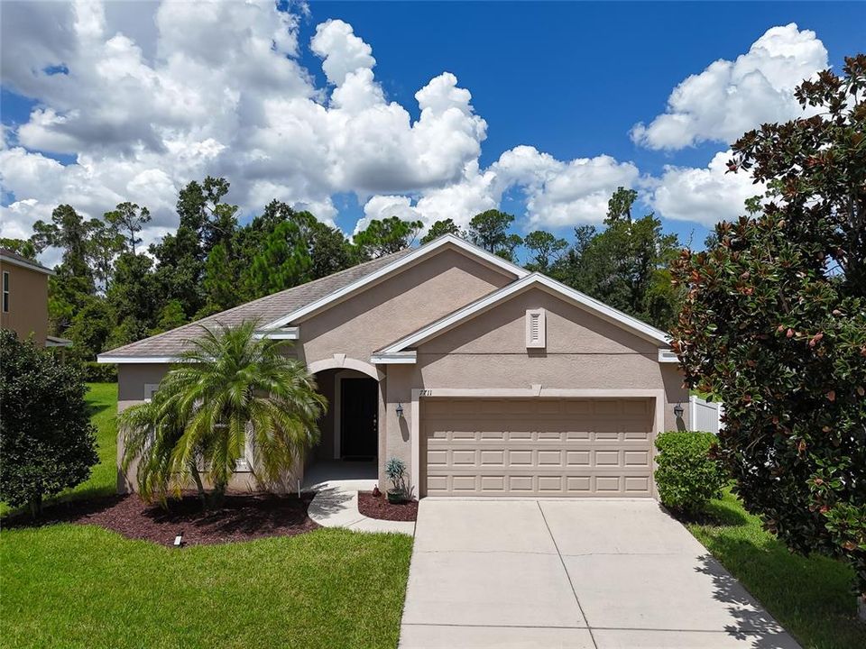 For Sale: $365,000 (4 beds, 2 baths, 1843 Square Feet)