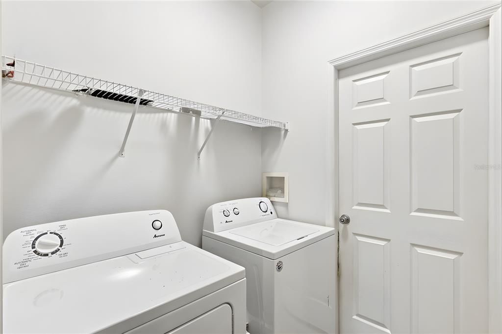 For Sale: $325,000 (4 beds, 2 baths, 1960 Square Feet)