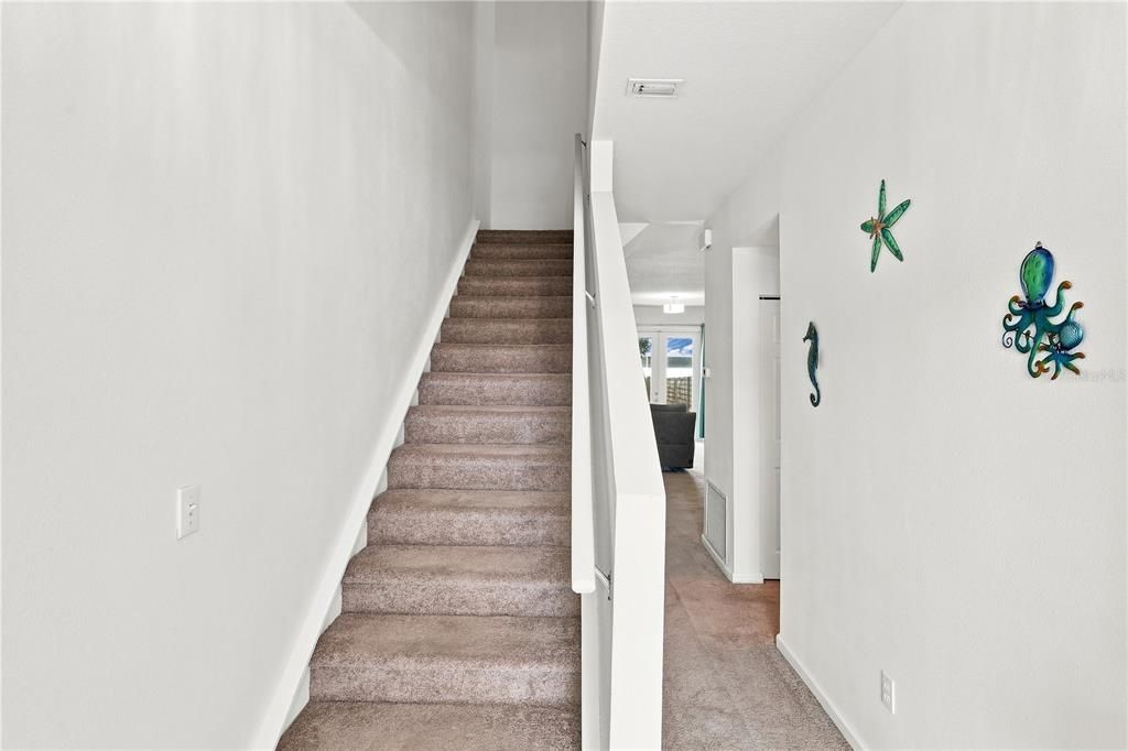 For Sale: $325,000 (4 beds, 2 baths, 1960 Square Feet)