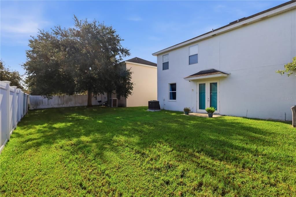 For Sale: $325,000 (4 beds, 2 baths, 1960 Square Feet)
