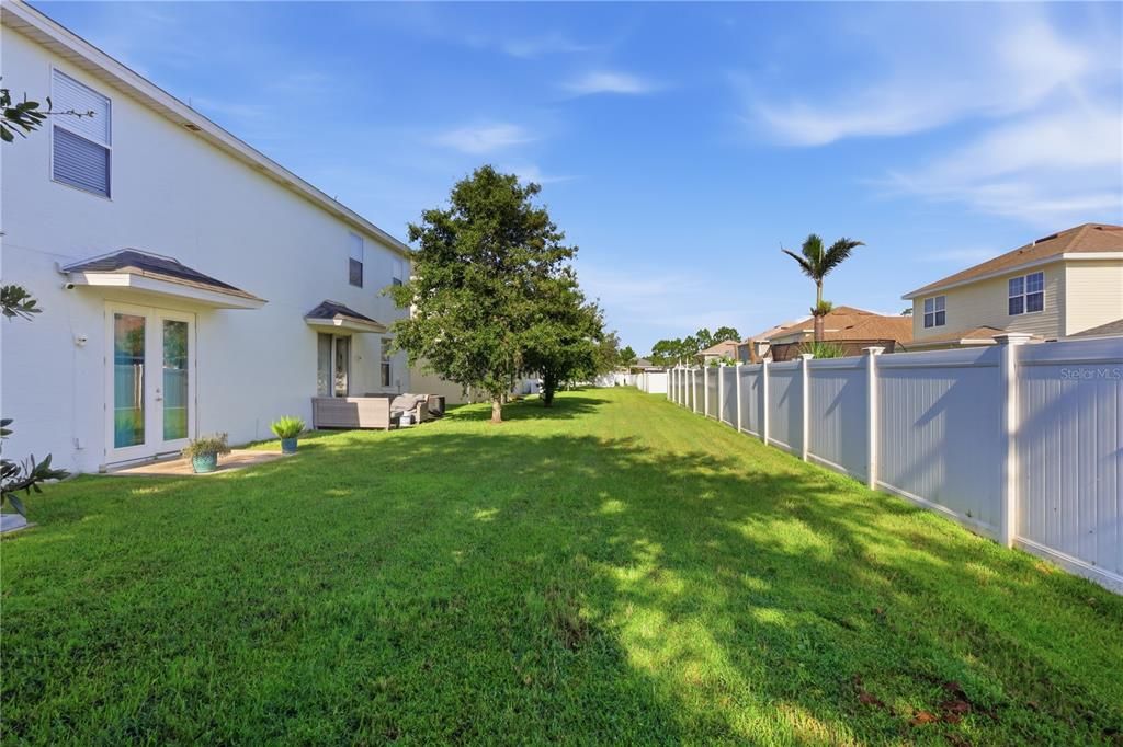 For Sale: $325,000 (4 beds, 2 baths, 1960 Square Feet)