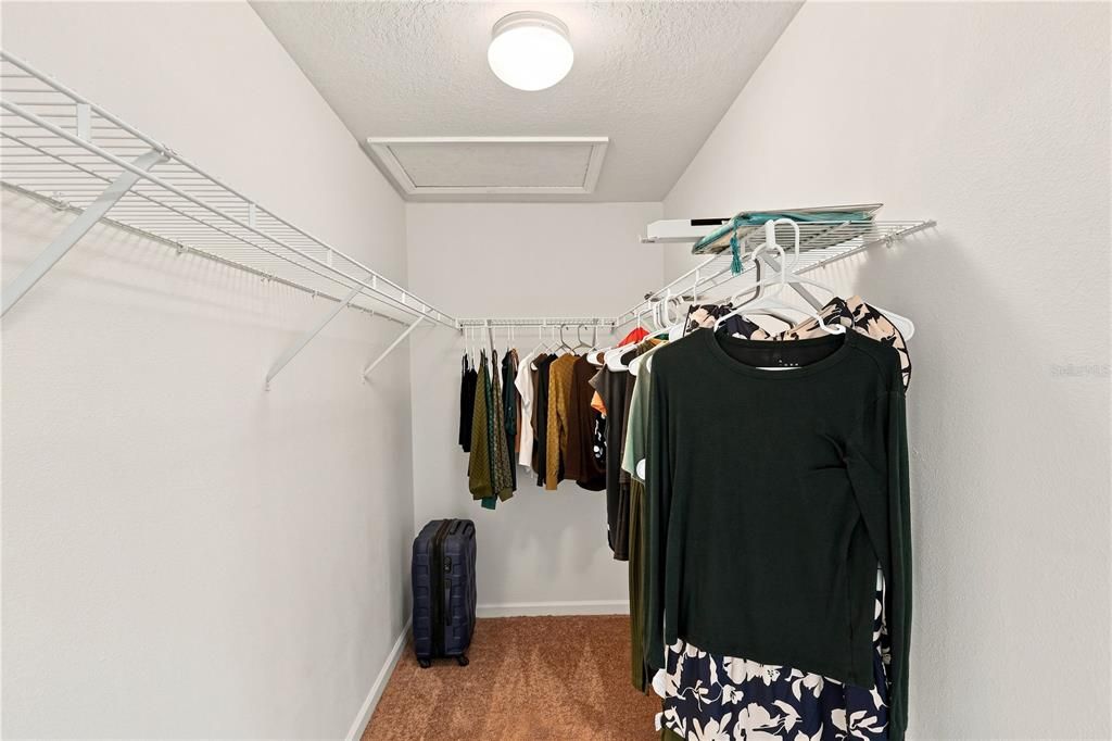 For Sale: $325,000 (4 beds, 2 baths, 1960 Square Feet)