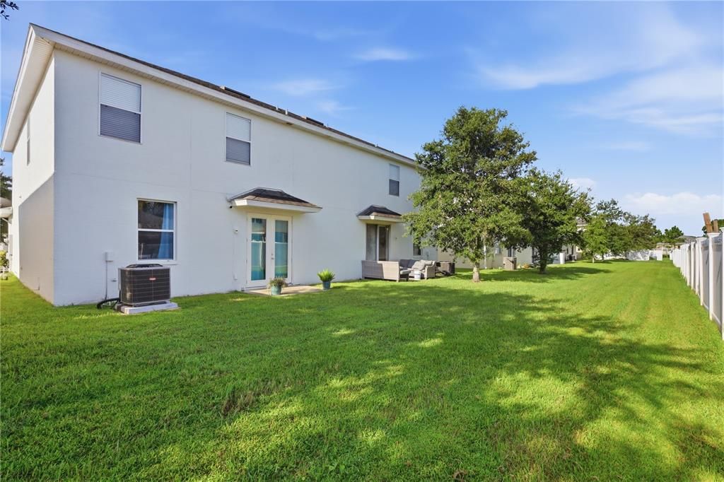 For Sale: $325,000 (4 beds, 2 baths, 1960 Square Feet)