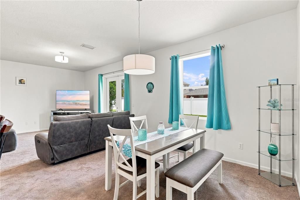 For Sale: $325,000 (4 beds, 2 baths, 1960 Square Feet)
