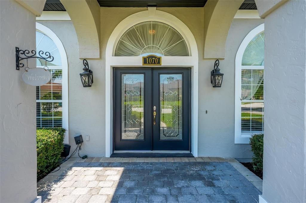 For Sale: $679,900 (4 beds, 3 baths, 2385 Square Feet)