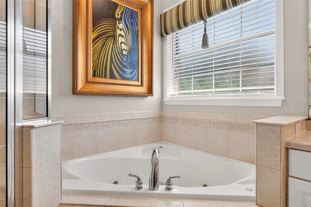 For Sale: $679,900 (4 beds, 3 baths, 2385 Square Feet)