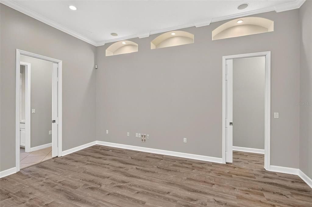For Sale: $679,900 (4 beds, 3 baths, 2385 Square Feet)