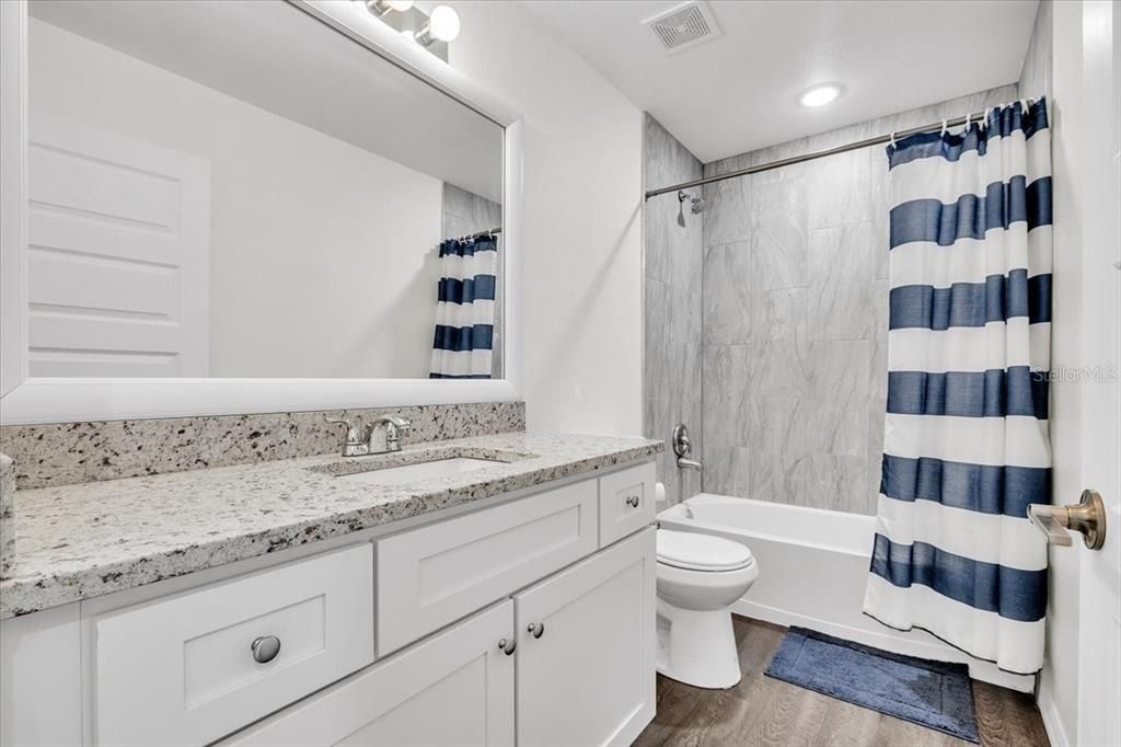 For Sale: $259,000 (2 beds, 2 baths, 1112 Square Feet)