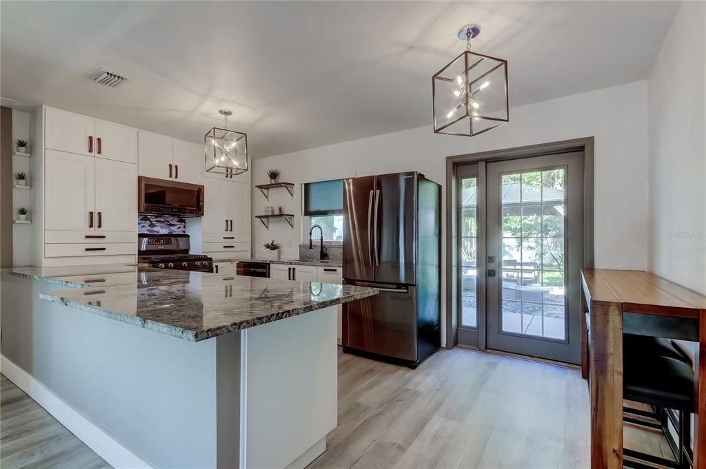 For Sale: $519,000 (4 beds, 2 baths, 1586 Square Feet)