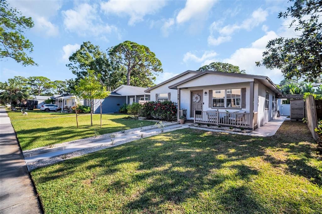 En Venta: $499,000 (3 camas, 3 baños, 1708 Pies cuadrados)