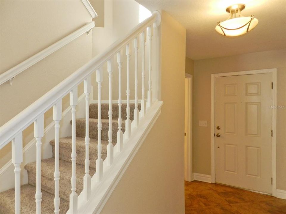 For Rent: $2,200 (3 beds, 2 baths, 1824 Square Feet)